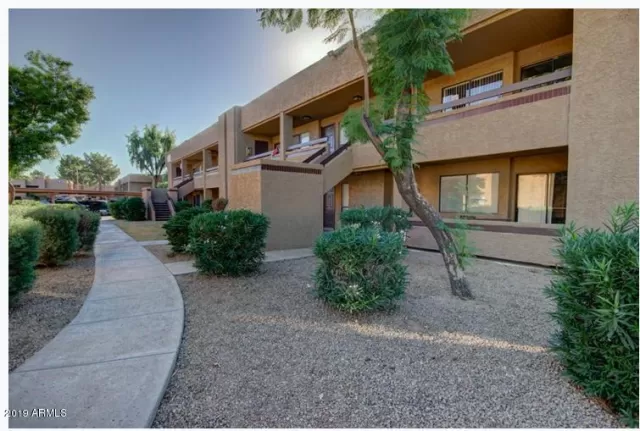 MLS: 6004184 Condo For Sale