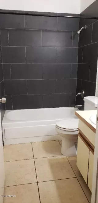 Photo #6: 6004375 Listing