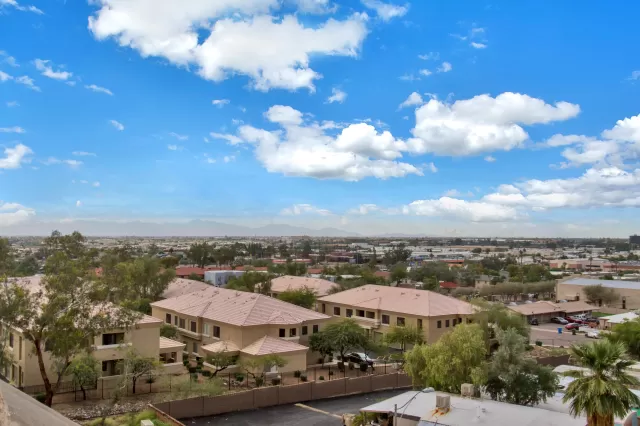MLS: 6004808 Condo For Sale