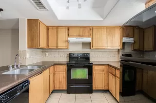 Photo #2: 6004808 Listing 