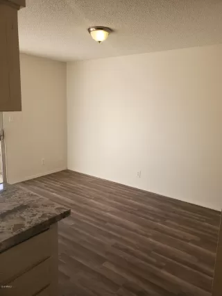 Photo #5: 6004811 Listing