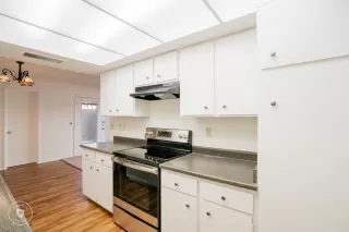 Photo #6: 6005353 Listing