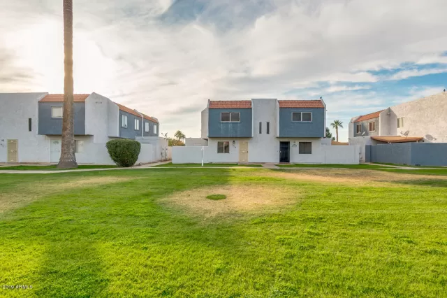 MLS: 6006146 Condo For Sale