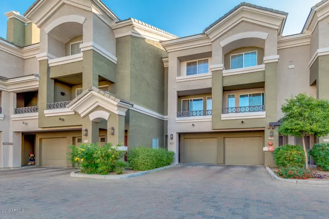 MLS: 6006366 Condo For Sale