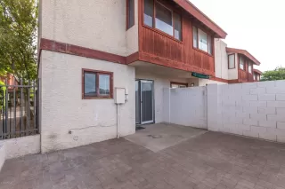 Photo #2: 6006367 Listing 