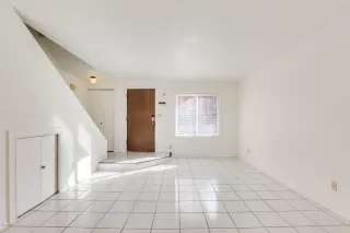 Photo #5: 6006367 Listing 