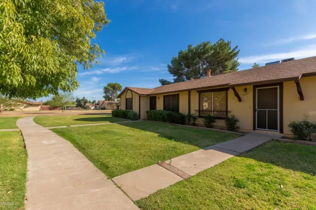 MLS: 6006685 Condo For Sale