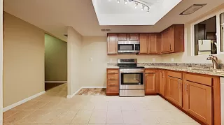 Photo #6: 6006841 Listing