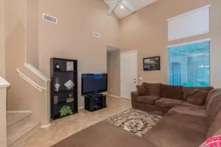 Photo #3: 6006942 Listing