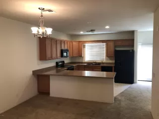 Photo #5: 6007209 Listing 