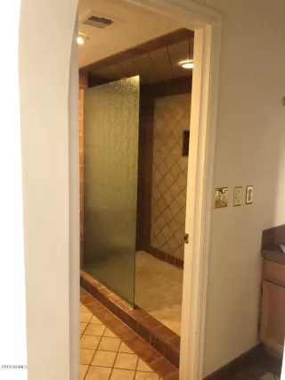 Photo #6: 6007301 Listing