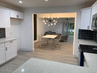 Photo #6: 6007612 Listing 