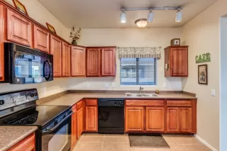 Photo #2: 6007665 Listing