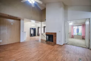 Photo #4: 6007701 Listing