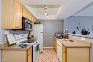 Photo #3: 6007874 Listing