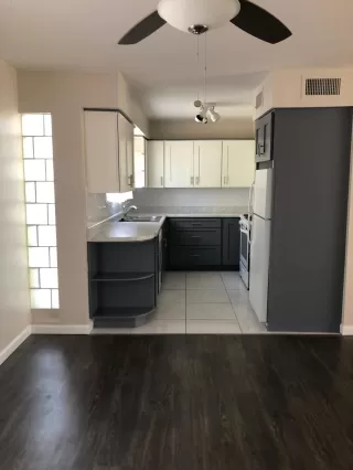 Photo #5: 6007991 Listing 