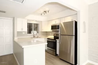 Photo #2: 6008115 Listing