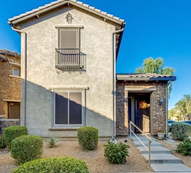 MLS: 6008181 Condo For Sale