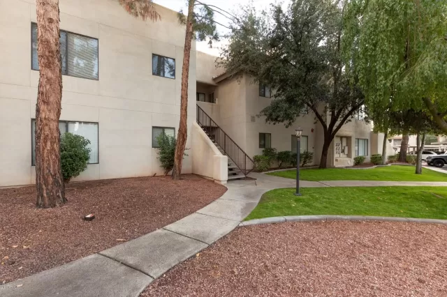 MLS: 6008210 Condo For Sale