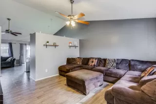 Photo #3: 6008234 Listing