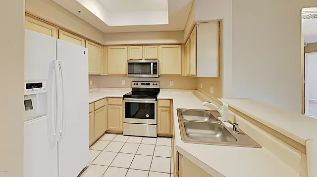 MLS: 6008320 Condo For Sale