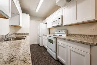 Photo #4: 6008703 Listing