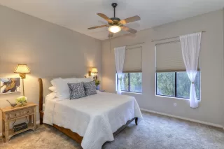 Photo #6: 6008707 Listing