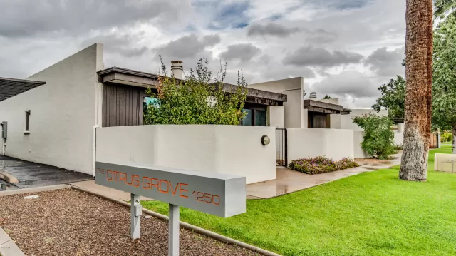 MLS: 6008813 Condo For Sale