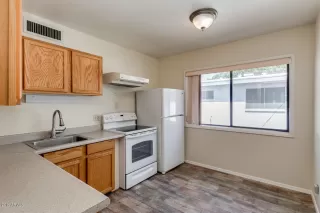 Photo #3: 6008964 Listing