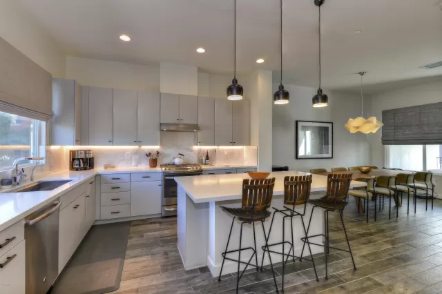 MLS: 6009106 Condo For Sale