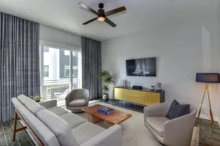 Photo #2: 6009106 Listing