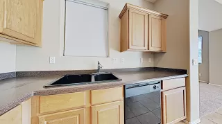 Photo #5: 6009343 Listing