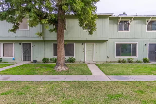 MLS: 6009785 Condo For Sale