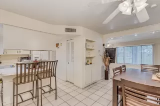 Photo #5: 6009785 Listing 