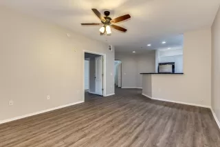 Photo #2: 6010387 Listing