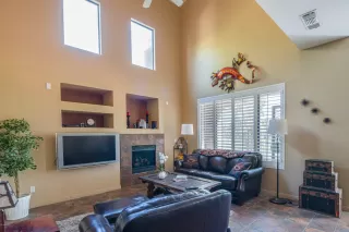 Photo #5: 6010406 Listing 