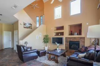 Photo #6: 6010406 Listing 