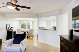 Photo #4: 6010488 Listing 