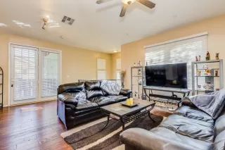 Photo #1: 6010572 Listing