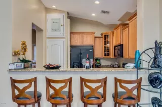 Photo #5: 6010572 Listing