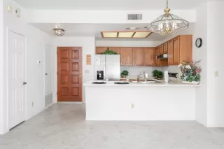 Photo #5: 6010620 Listing 