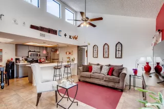 Photo #4: 6010833 Listing 