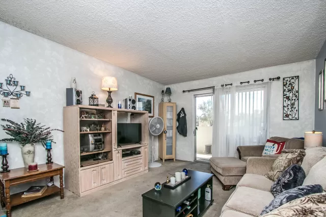 MLS: 6011334 Condo For Sale