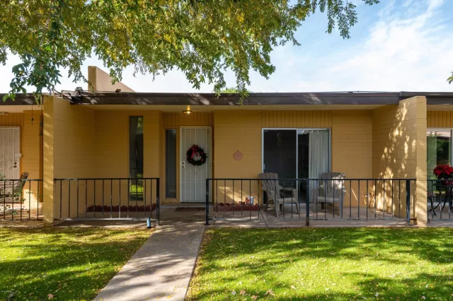 MLS: 6011378 Condo For Sale