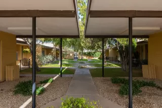 Photo #2: 6011378 Listing