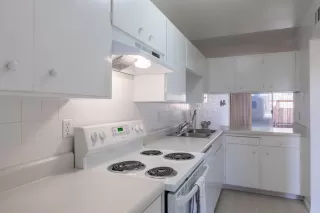 Photo #3: 6011378 Listing