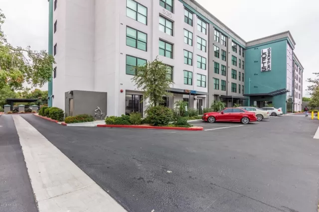 MLS: 6011380 Condo For Sale