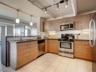 Photo #2: 6011380 Listing