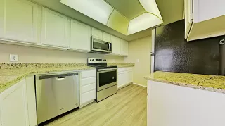 Photo #4: 6011422 Listing