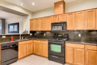 Photo #6: 6011556 Listing